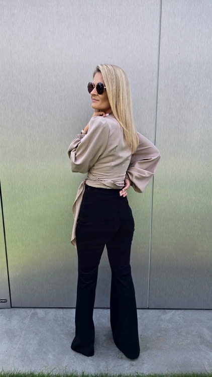 elegancka bluzka z wiazaniem